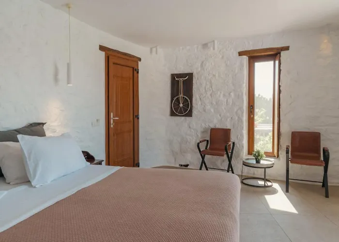 Albatros Club Mykonos 3* Panormos (Mykonos)