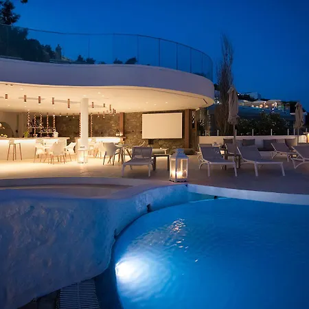 Albatros Club Mykonos بانورموس ميكونو