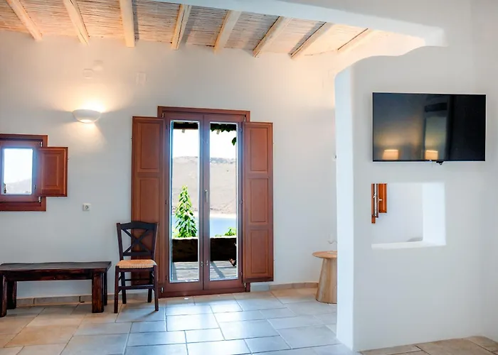 Отель Albatros Club Mykonos 3*