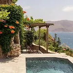 Albatros Club Mykonos Hotel