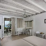 Albatros Club Mykonos Hotel 3*