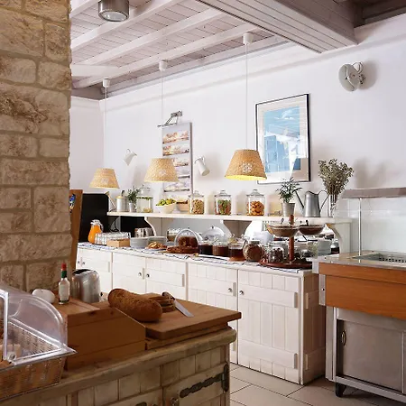 Albatros Club Mykonos Hotel