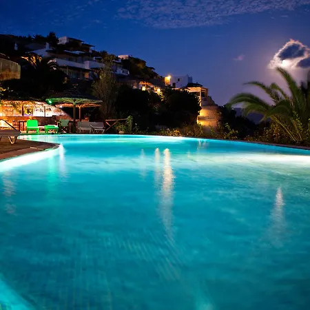 Albatros Club Mykonos 3*