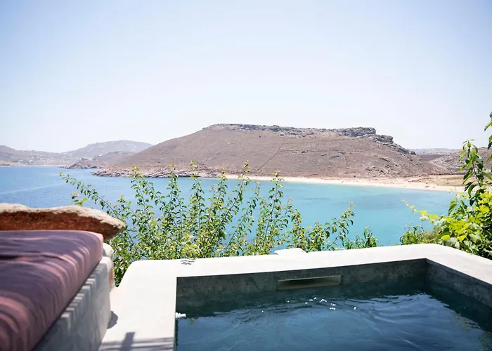 Albatros Club Mykonos 3*