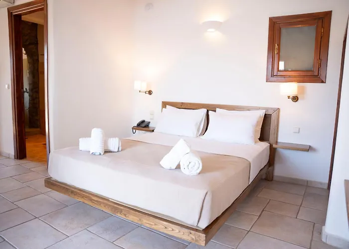 Albatros Club Mykonos 3*