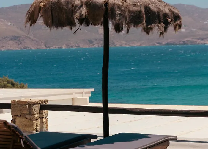 Albatros Club Mykonos 3*