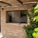 Albatros Club Mykonos فندق