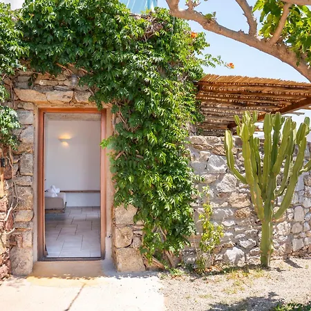 Albatros Club Mykonos 3* Panormos (Mykonos)