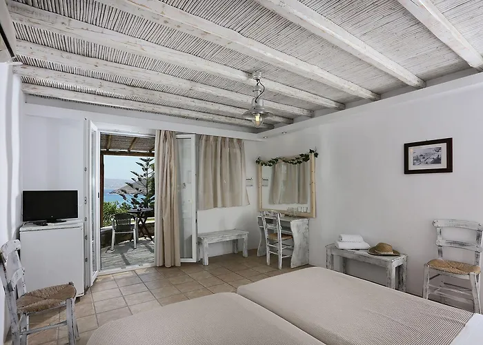 Albatros Club Mykonos Hotel 3*